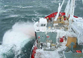 Crazy Sea Storm Image009