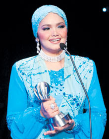 Siti Nurhaliza menang lagi Dn_01.1