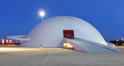 Vem aí uma chuva de museus Museu_anoitecer