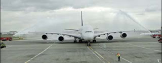 The Airbus A380 super-jumbo Makes First Commercial Flight to Heathrow, London 5