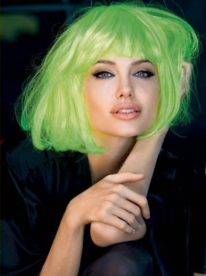 angelina jolie green wig   ...  صور لهاــتجننـ Angelina-jolie-green-wig-vanity-fair-06