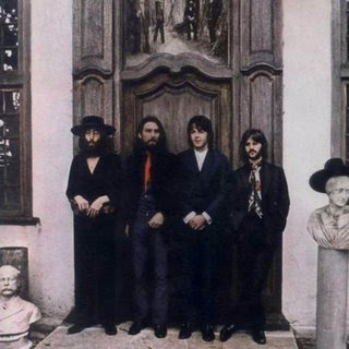 Beatles vs Rolling The_Beatles-Hey_Jude-Frontal