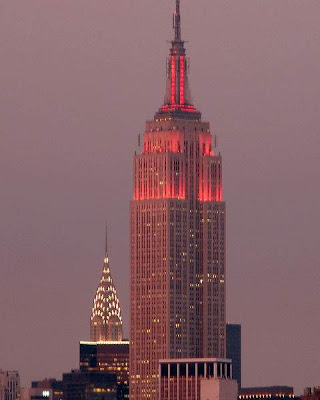     3 480px-Manhattan_at_Dusk_by_slonecker