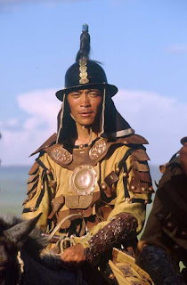 صور لرجال حققوا نبوءة نبوية ... وجوههم كأنها المجان المطرقة Mongolia%2520movie%2520chinggis-14