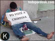 Intentan levantar la mala imagen de Cristina en las redes de Internet Voteacristina_0708