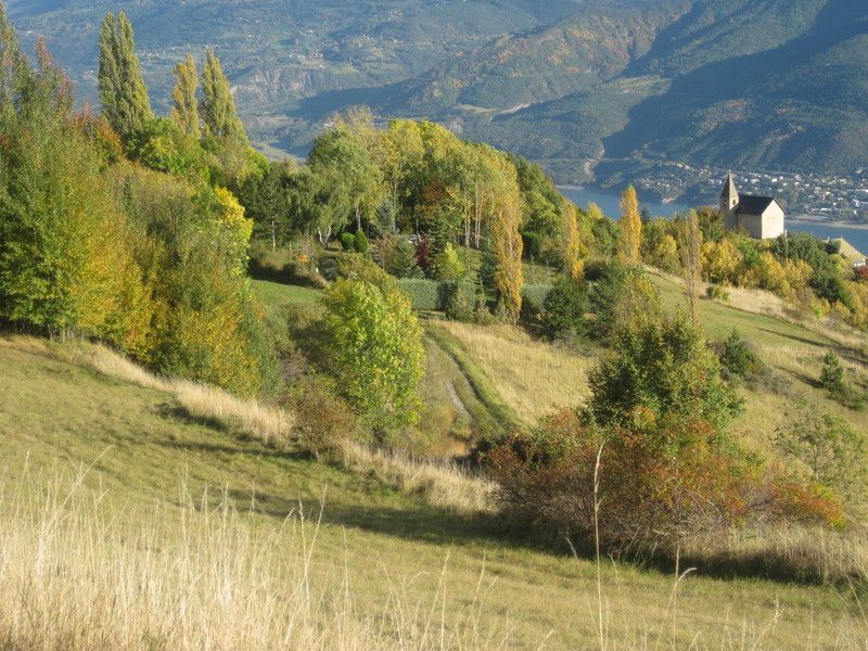 En redescendant du lac de Saint-Apollinaire en automne + citations IMG_0781