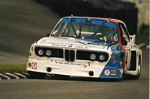 La rentrée à Manage ...  1975_BMW_CSL_IMSA_Race_Car_Front_1