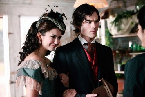 Ezephine ♔ 100 % Nina-Dobrev-and-Ian-Somerhalder-in-The-Vampire-Diaries