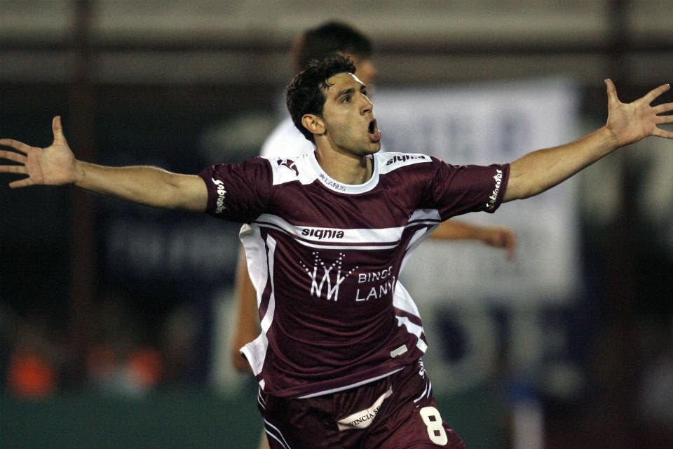 Valeri arregla con Lanus! 1413794