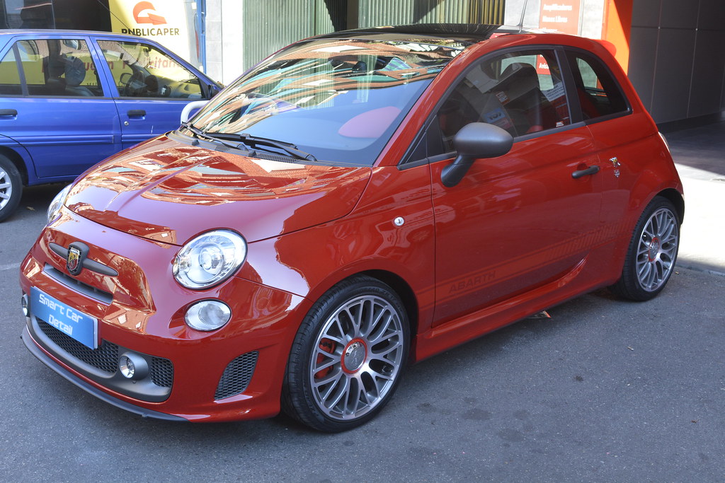 VW Golf GTD Look R & Fiat Abarth 595 Competizione - Detallado de coche nuevo - FINEST & DLUX 30611590904_cab0c24d7b_b