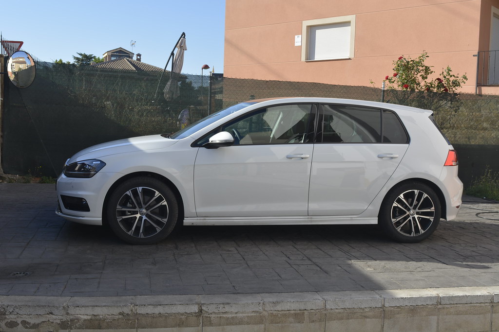 VW Golf R-line - Detallado de coche nuevo - FINEST & DLUX 31288211752_97c22bcbd0_b