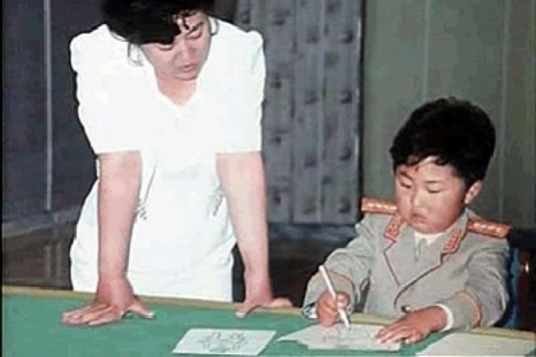 Bannon: nema vojnog rješenja za Koreju - Page 12 Kim-jong-un-as-child-752x501