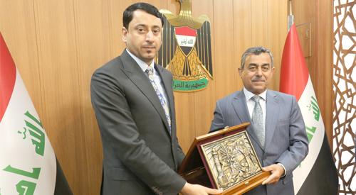 Hamid al-Ghazi officially receives the post of Secretary-General of the Council of Ministers from his predecessor d. Mehdi Alalak 2019-04-24-5