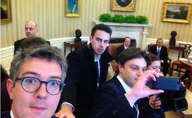 Les merdias - Page 15 Selfie-journaliste-monde-thomas-wieder-bureau-ovale-washington-1500314-616x380