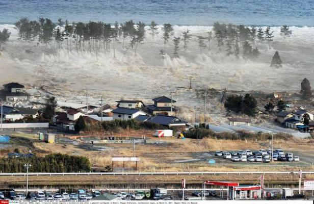 Av qeeg hnub no nyob Jib pees teb- SEISME&TSUNAMI IN JAPAN  TODAY Article_tsunami-pour-le-web