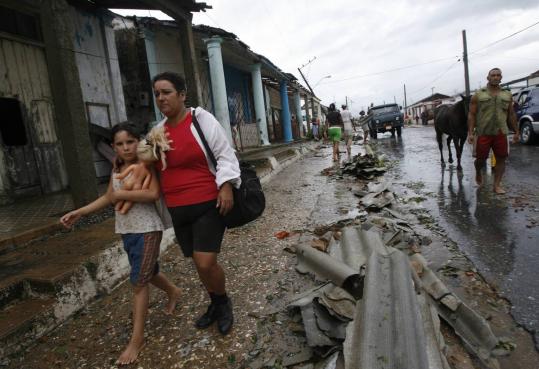 Pinar del Rio en el suelo, huracan Gustav 539w