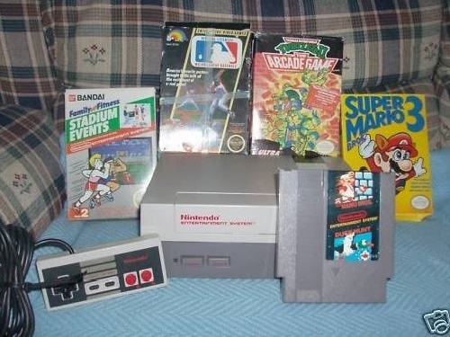 [NES] NES + 5 jogos vendidos por 9,626€ 500x_stadiumevents