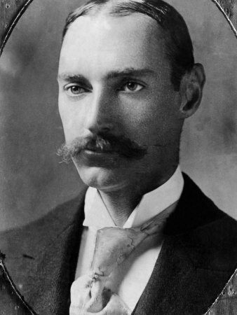 JJ Astor/famille Vanderbilt John-jacob-astor-iv-millionaire-businessman-and-inventor-was-killed-in-rms-titanic-disaster-1910