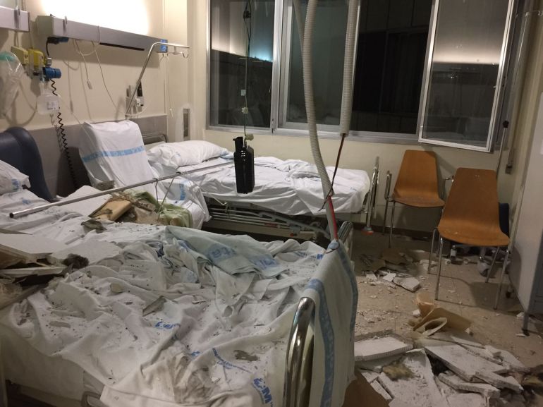 **Cae parte del techo de una habitación de La Paz sobre pacientes ingresados** 1487835717_192305_1487835860_noticia_normal