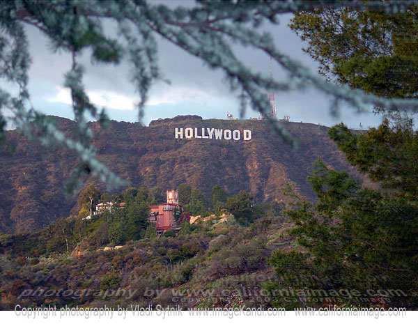 Hollywood Boulevard [Production Courtyard - 2007] - Page 30 Hollywood-Hills-Villa-View