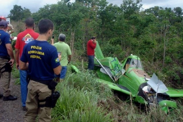 [Brasil] Neiva 201 Ipanema (PT-GGB) cai em Uruaçu (GO): Piloto ferido PT-GGB_Canal_Piloto