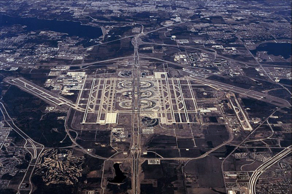 [Brasil] Cadeirante de 12 anos é impedida de embarcar por suspeita de explosivos nas mãos Dallas_Aeroporto_Canal_Piloto