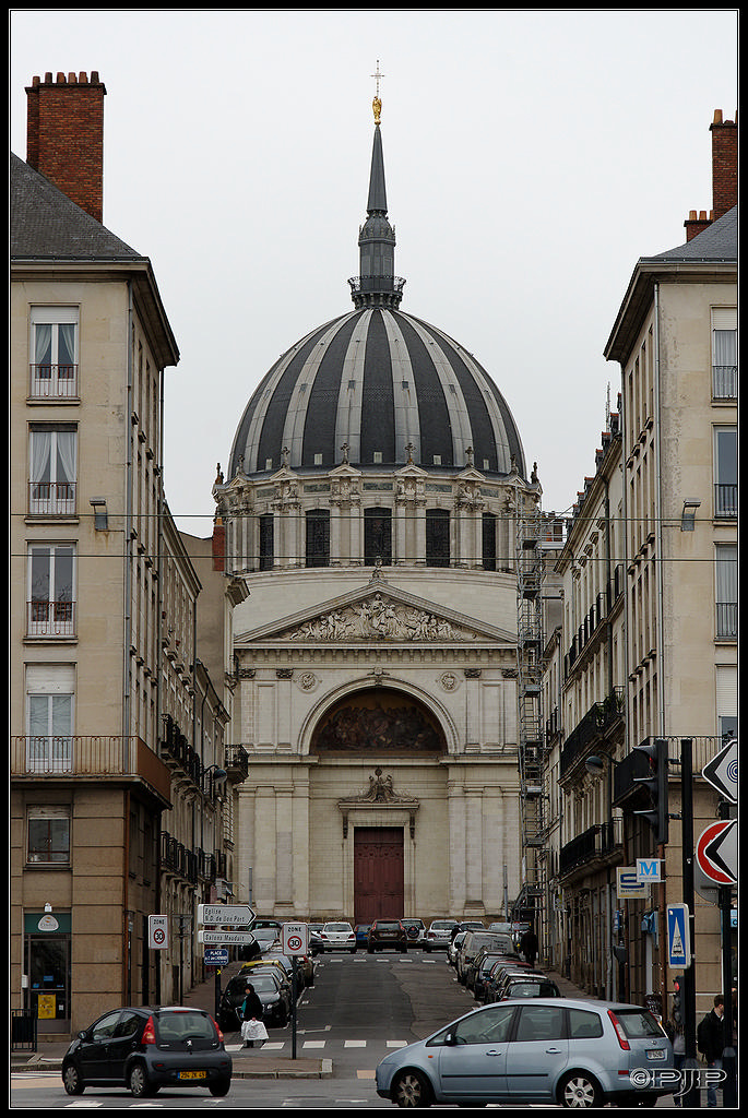 Église Notre-Dame-de-Bon-Port (appelée aussi Saint-Louis) 20130322_IMGP9650_DxO_1024-400koMax