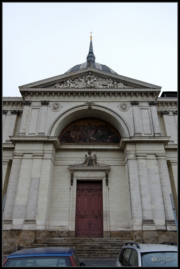 Église Notre-Dame-de-Bon-Port (appelée aussi Saint-Louis) 20130322_IMGP9726_DxO_1024-400koMax