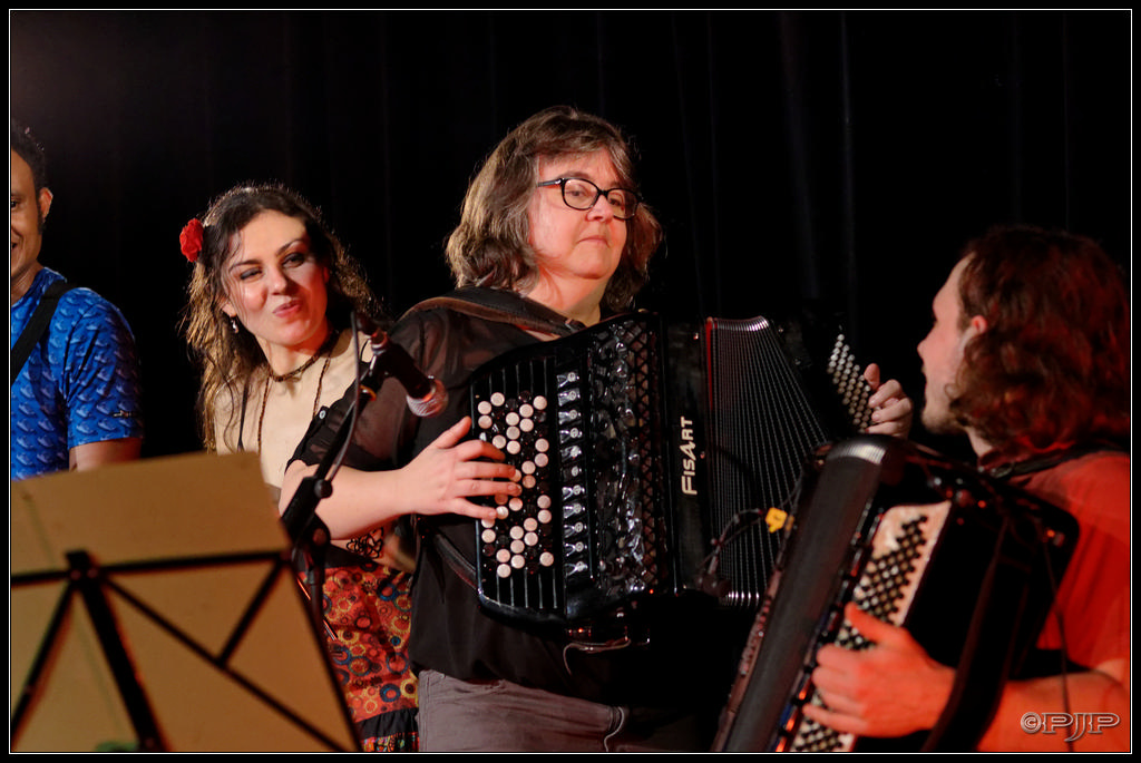 Concert musique brésilienne (77 Ltd) 20140209_001740_113530_IMGP5720_DxO_1024-400koMax