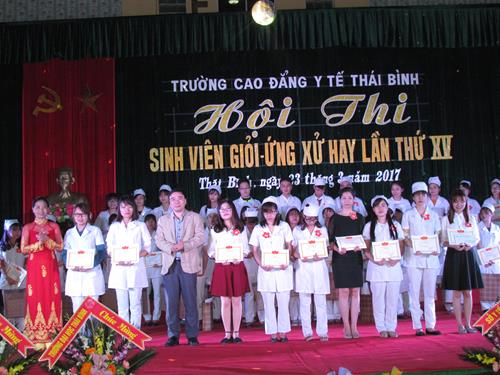 Hội thi Sinh viên giỏi - ứng xử hay Trường Cao đẳng Y tế Thái Bình lần thứ XV năm 2017 Img_0482-copy