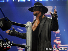 Vos speechs , autre part que ici  - Page 3 4live-undertaker-23.05.08.2