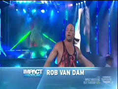 Rob Van Dam veut des explications de la Rated-R Superstar K-vlcsnap-2012-05-31-02h01m29s61