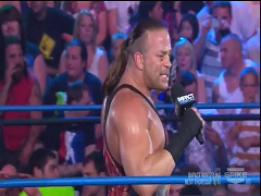 Rob Van Dam veut des explications de la Rated-R Superstar K-vlcsnap-2012-05-31-02h01m55s70