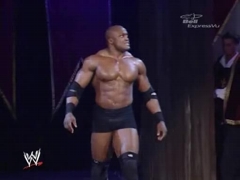 Résultats de ECW du 20/06/2012  Lashley_rumble_entrance_01