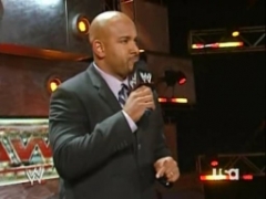 The Rock interview for the first time ever in the TWE!! And CM Punk est demandé!! Coach6_2