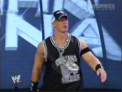 Raw du Lundi 11 octobre Cena_entrence_07