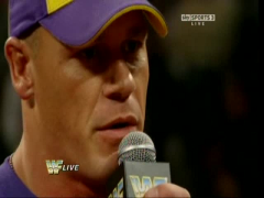 John cena arrive dans la federation et veut parler a ses fans Vlcsnap-2011-02-26-06h04m40s77