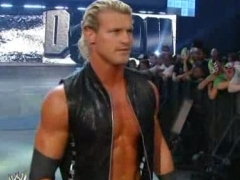 Ziggler, plus en forme que jamais. Dolph_7