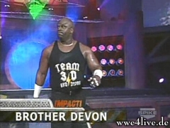 Extreme Championship World Brother_Devon_entrance_03