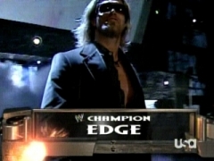 [Raw] (Avant-match) The Rated R Superstar Edge. 5_15