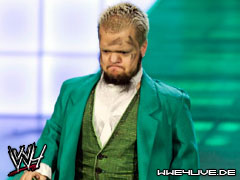 Monday Night RAW N°1 ! 4live-hornswoggle-11.02.08.1