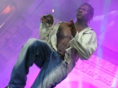 R Truth vs Alex Shelley Killings_entrance_01