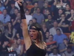 Wrestlemania XXV Ashley_taunt_02