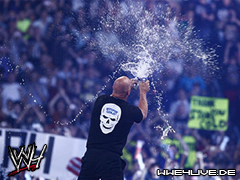 Destruction Night Match 5: CM Punk VS Undertaker VS Austin VS Rocky VS Hardy VS Miz 4live-steve.austin-05.04.09.4