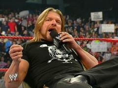 Triple H veut affronté Cena . Hunter_2