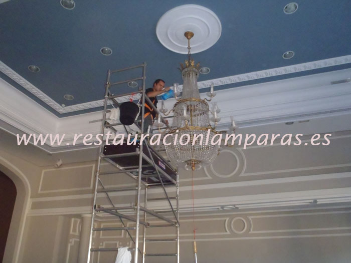 Restauración y limpieza de lámparas en Madrid www.restauracionlamparas.es Hbeasalon1