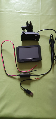 GPS Garmin Zumo, Branchement en USB et RAM-Mounts à Gauche GL1800_Garmin01