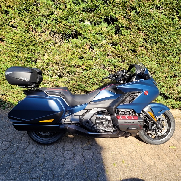 Goldwing : Bagger et Topcase GL1800_SH58X_46L_min