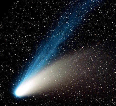 Comet 21P/Giacobini-Zinner Makes Closest Approach to Earth On Monday - Eyes On The Skies! Comet-hale-bopp