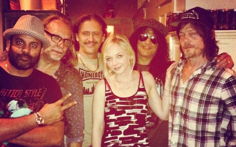 'The Walking Dead': Así se divierten Norman Reedus y Emily Kinney con Slash 65695